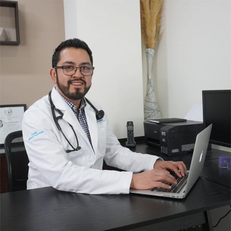 Dr. Hugo Montoya